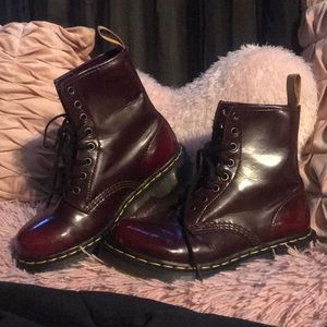 Dr.Martens vegan ox blood boots